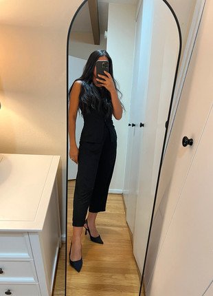 Photograph of Max Studio Black High-Waisted Cropped Pants